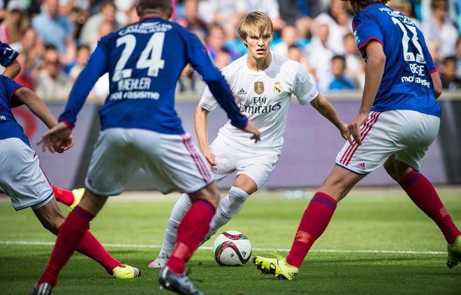 赛注入了许 赛注入了许